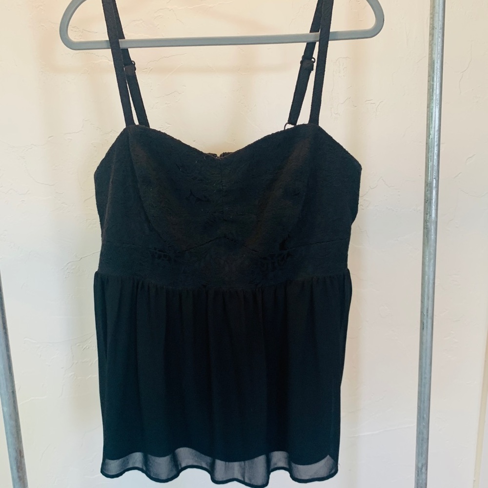 Torrid black top with sweetheart neckline